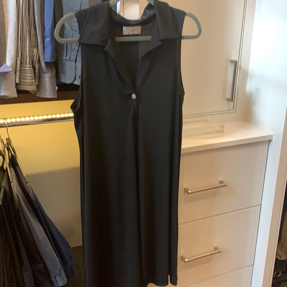Black jersey sleeveless dress